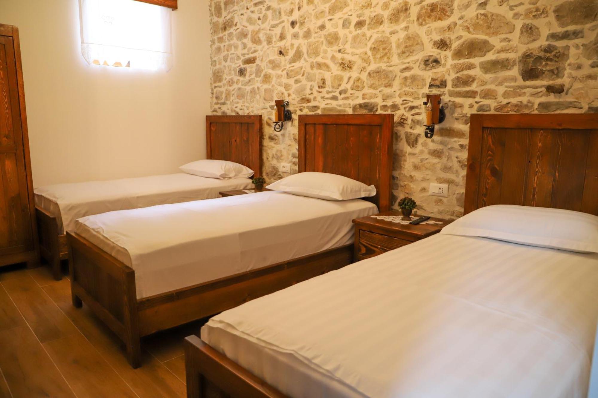 Koroni Boutique Hotel Берат Экстерьер фото